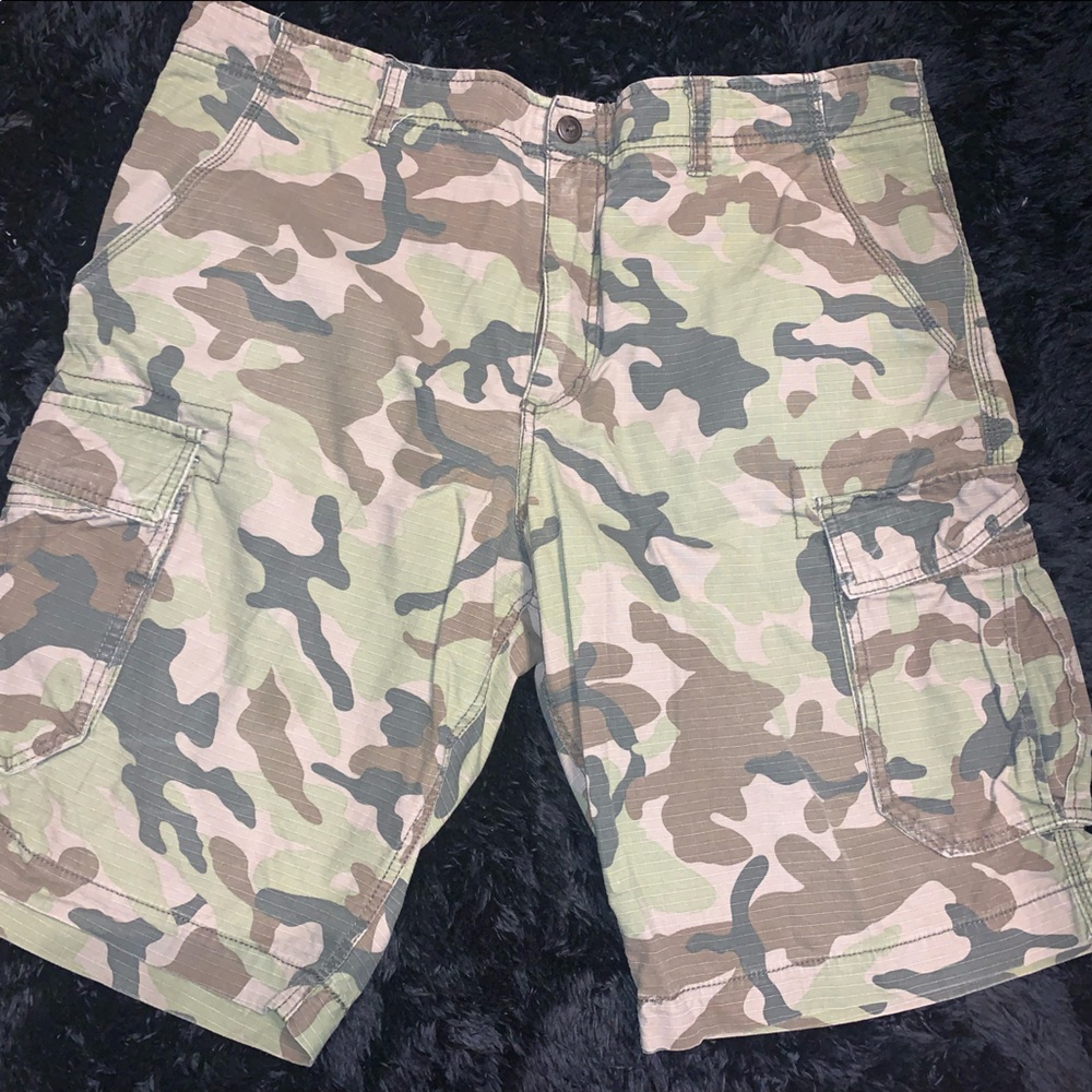 Camo cargo shorts mens